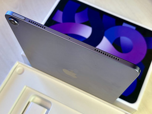 Apple iPad Air (4 фото из 7)