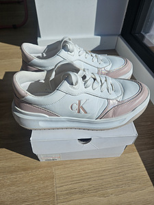 Кеды Calvin Klein, размер 37 (1 фото из 7)