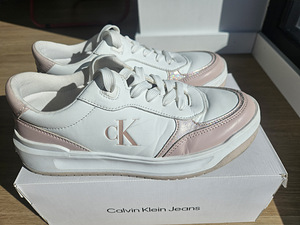 Кеды Calvin Klein, размер 37 (4 фото из 7)