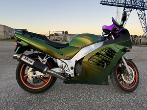 Suzuki RF600 '93 (1 фото из 6)