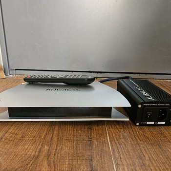 AURALiC ARIES + PSU высококачественный цифровой источник для аудиофилов.