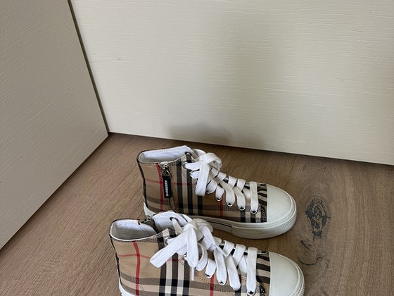Burberry sneakers