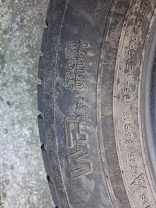 225/65/17 nokian (6 фото из 6)