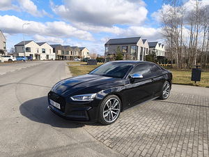 Audi S5 2018 (1 фото из 8)