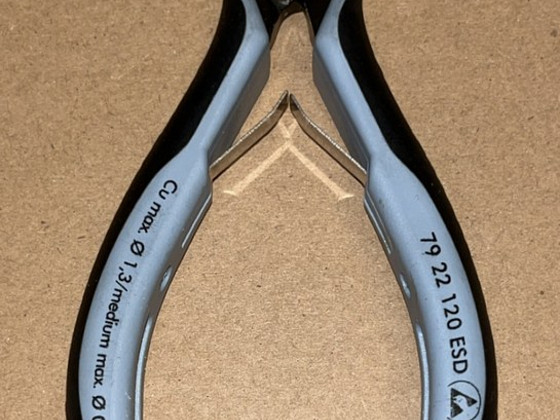 Knipex ESD 120mm (precise electronics cutters) uued