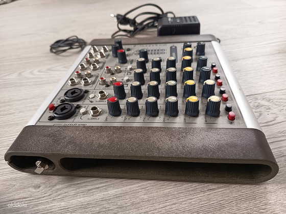 Helipult SOUNDCRAFT COMPACT 4