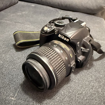 Nikon D3100 + 18-55mm VR комплект