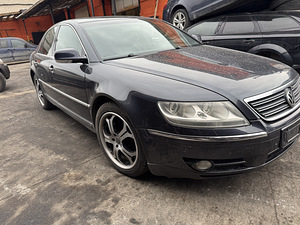 VW Phaeton на запчасти (3 фото из 7)