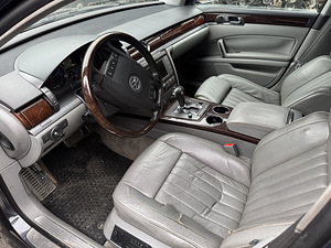 VW Phaeton на запчасти (6 фото из 7)