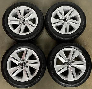 Volkswagen originaal veljed R16 (2 foto / 3)