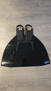 Müüa Leaderfins monolestad, suurus M (≈ 38–40 EU) kotiga (1 foto / 2)