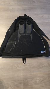 Müüa Leaderfins monolestad, suurus M (≈ 38–40 EU) kotiga (2 foto / 2)