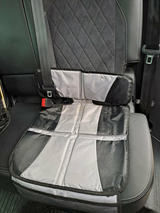 Kinderkraft turvatool isofix + Autoistme kaitsekate. (2 foto / 3)