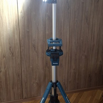 Makita DML814