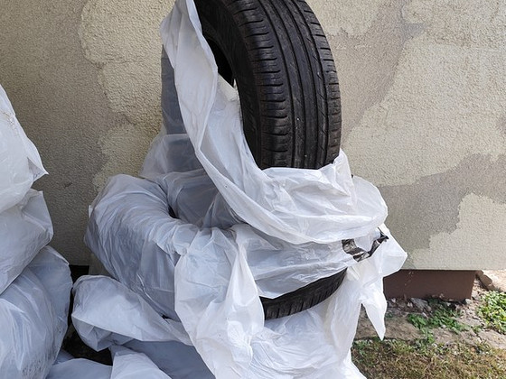 245/65/17" Б/У ЛЕТНИЕ ШИНЫ NOKIAN TYRES
