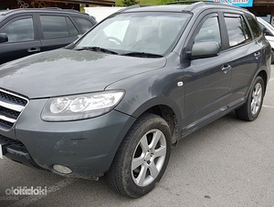Hyundai Santa Fe varuosadeks (2 foto / 10)