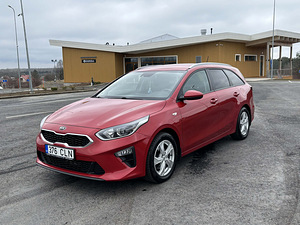 Kia Ceed (1 фото из 13)