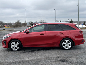 Kia Ceed (8 фото из 13)