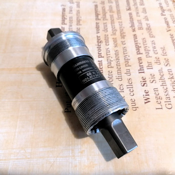 Shimano BB-UN300