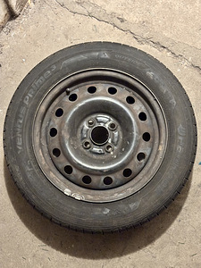 Резина Hankook 195/60 R15 (1 фото из 8)