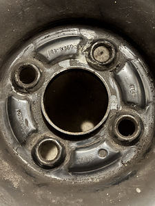 Резина Hankook 195/60 R15 (8 фото из 8)