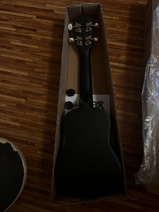 Ukulele (4 foto / 6)