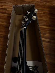 Ukulele (5 foto / 6)