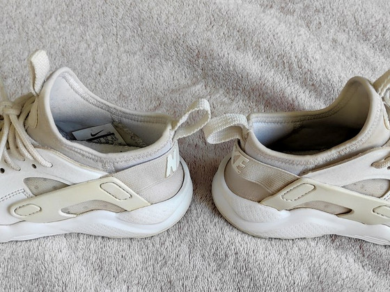 Кроссовки 30 Nike без шнурков для девочек