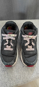 Tossud 30 Nike Air Max laste tossud nahk sidumisvabad (5 foto / 5)