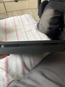 Ps4 slim (2 foto / 7)