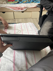 Ps4 slim (4 foto / 7)