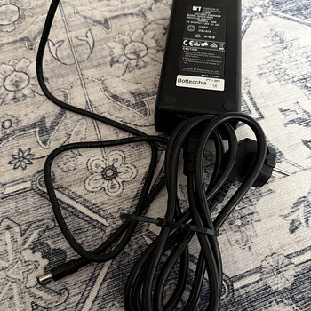 Elektriratta laadija