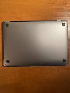 MacBook Pro 13” (2020) / 16GB RAM / 500GB SSD / i5 (2 foto / 6)