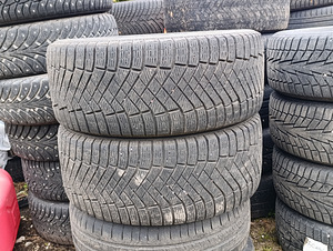 Pirelli Ice Zero 235/45R18 lamellrehvid (2 foto / 5)