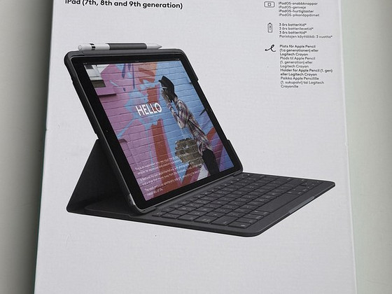 Logitech Slim Folio iPad (7th, 8th and 9th generation) , SWE