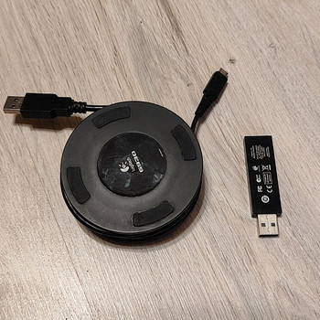 Logitech G930 USB vastuvõtja (dongle) ja dokk-jaam