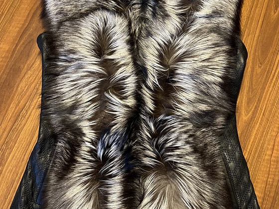 Stiilne Silver Fox vest naistele, suurus M