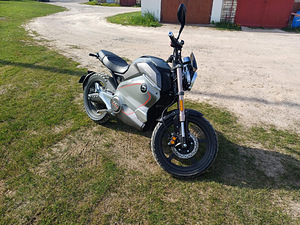 Электроскутер SOCO TC Wanderer 09/2025a (2 фото из 4)