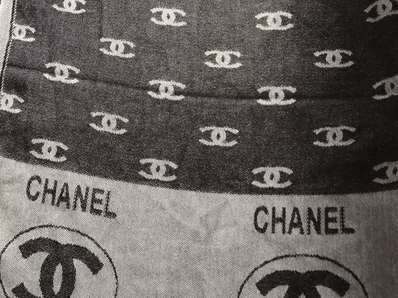 CHANEL HARMAA KAULALIINA