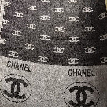 CHANEL HARMAA KAULALIINA