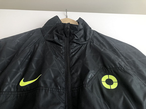 Nike kilekas (2 foto / 3)