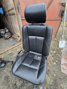 Сиденья и дверные карты Mercedes-Benz w211 (2 фото из 8)