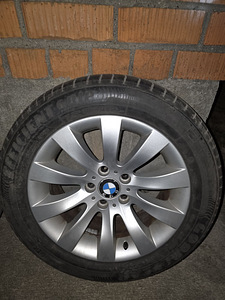 225/55 R17 (3 фото из 4)