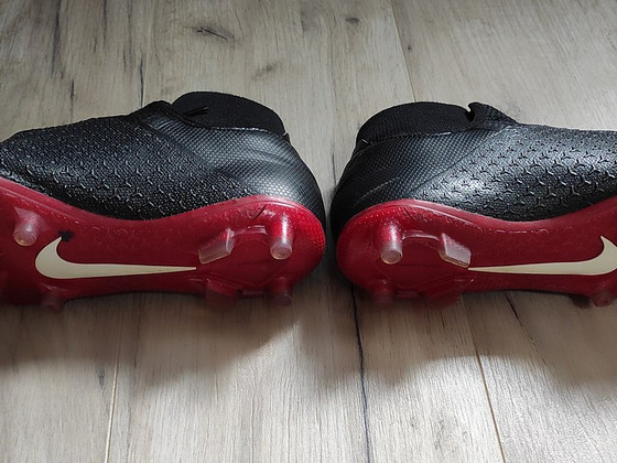 Футбольные бутсы 40 Nike Ghost Phantom