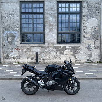 HYOSUNG GT125 R