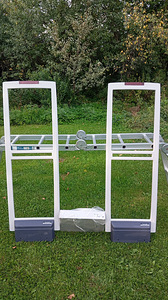 KAUPLUSE SISUSTUS - TÄIS KOMPLEKT (RIIETE JA MÜTSIDE JAOKS ) (7 foto / 7)