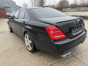 Mercedes w221 s550 (8 фото из 10)