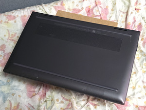 Laptop HP ENVY x360 15-ew0003ny (711U6EA) (4 foto / 4)
