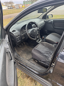 Opel Astra (7 фото из 14)