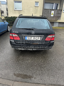 MB E320 (3 foto / 8)